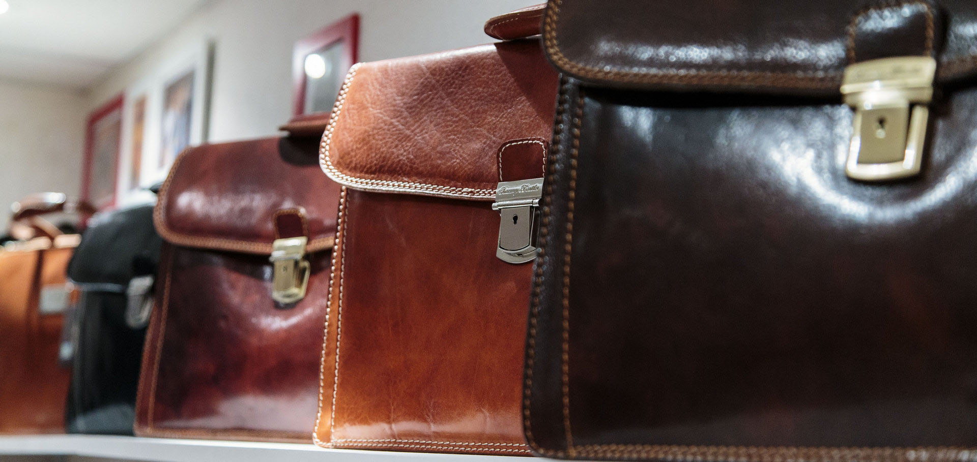 Интернет-магазин кожаных сумок и портфелей Carrybag.ru